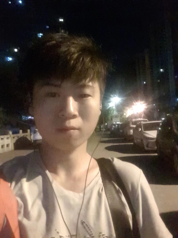 流星的瞬间的第一张照片--长汀相亲网