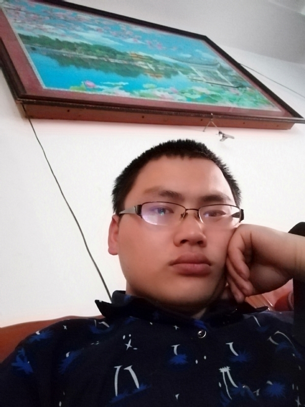 90男孩的第一张照片--长汀相亲网
