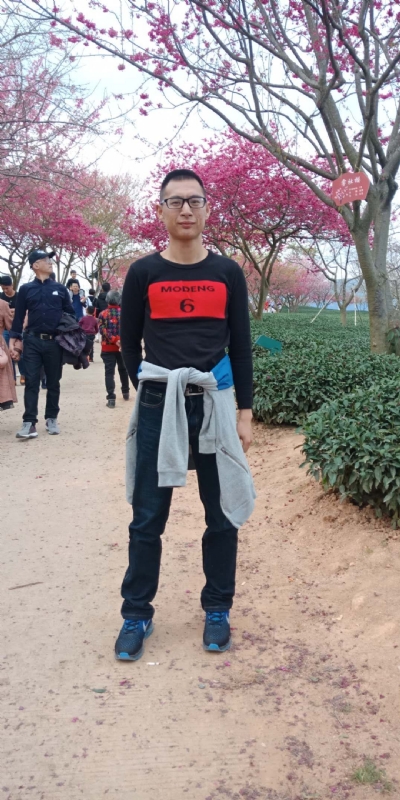 小梁的第一张照片--长汀相亲网