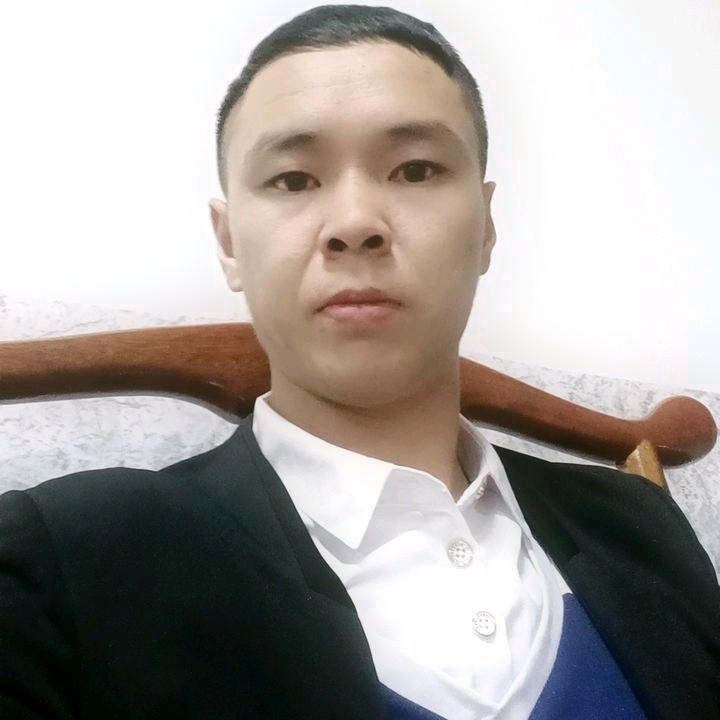 冷漠的第一张照片--长汀相亲网