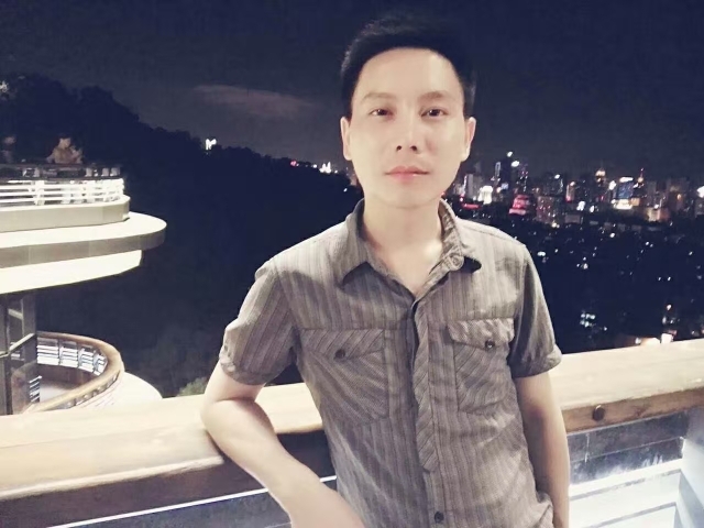 幕秋的第一张照片--长汀相亲网
