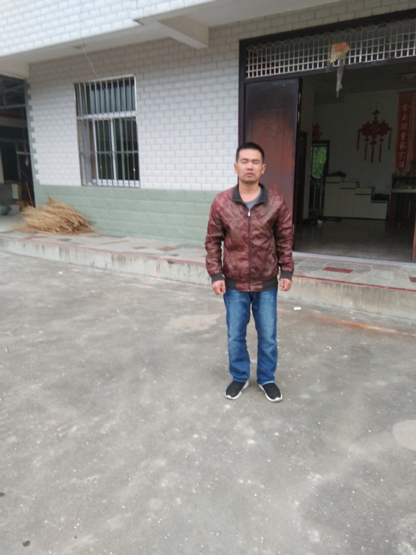 阿泉的第一张照片--长汀相亲网