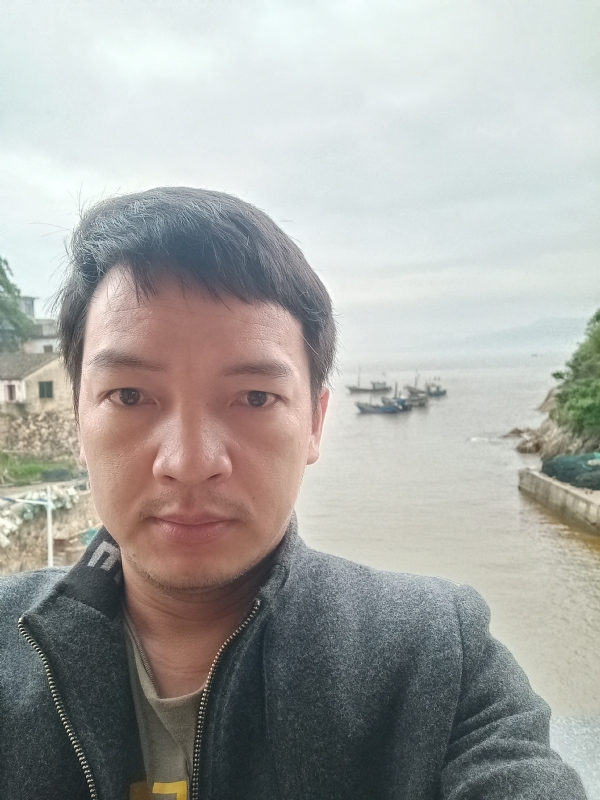 啊亮的第一张照片--长汀相亲网