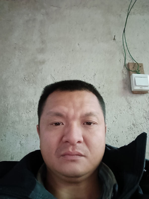 兰成龙的第三张照片--长汀相亲网