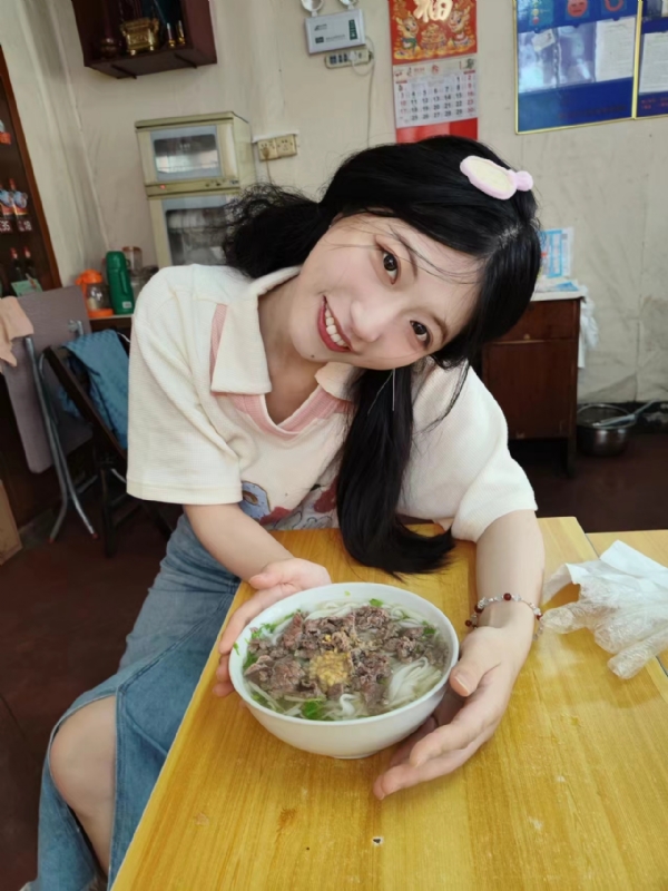 甜果的第二张照片--长汀相亲网